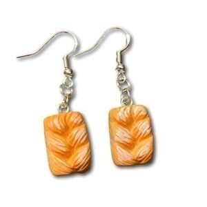 Hand Crafted‎ Bread Earrings NWT